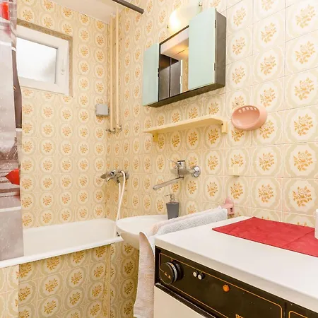 Apartman Lav *