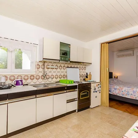 Lav Apartmán