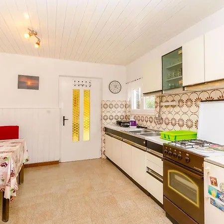 Lav Апартаменты Стари Град